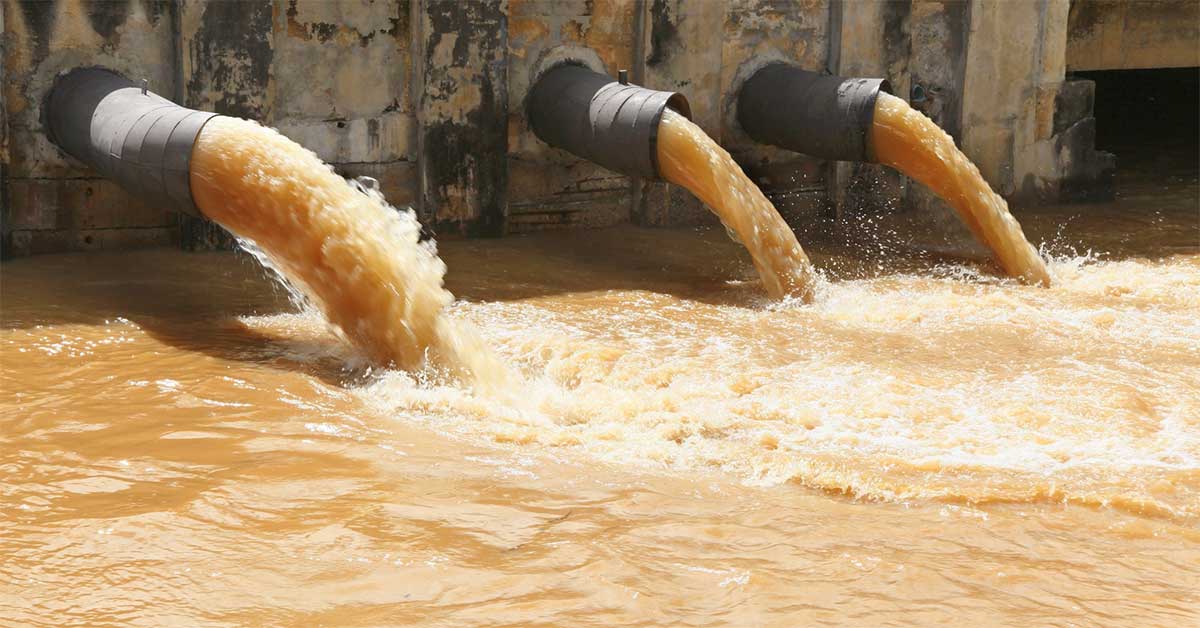 Nước thải khu công nghiệp chứa nhiều chất ô nhiễm