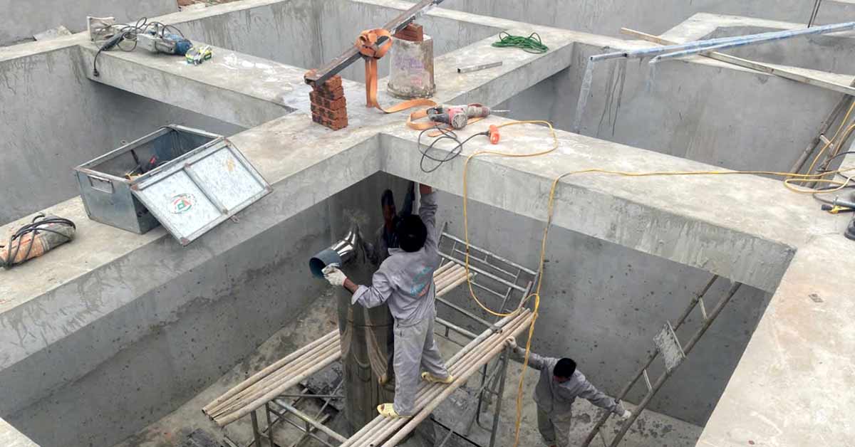 Thi công bể lắng, lắp đặt ống lắng trung tâm